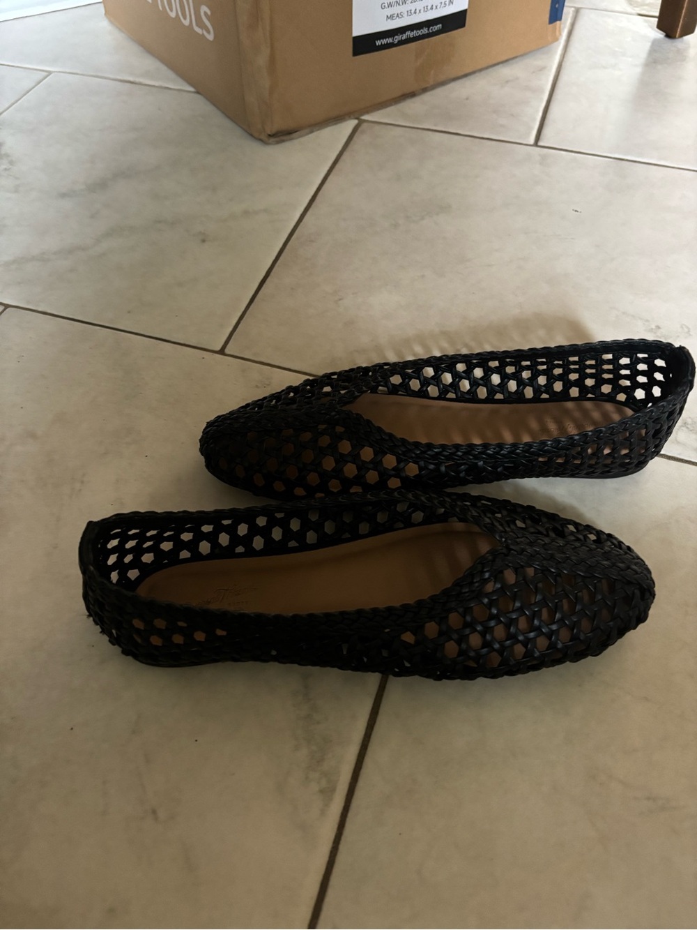 Universal Thread Black Woven Ballet Flats
